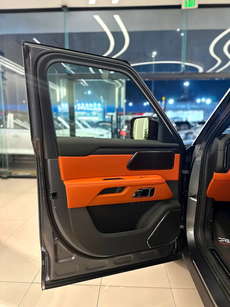 ROX 01 | 7-Seater | 0 KM | 2026