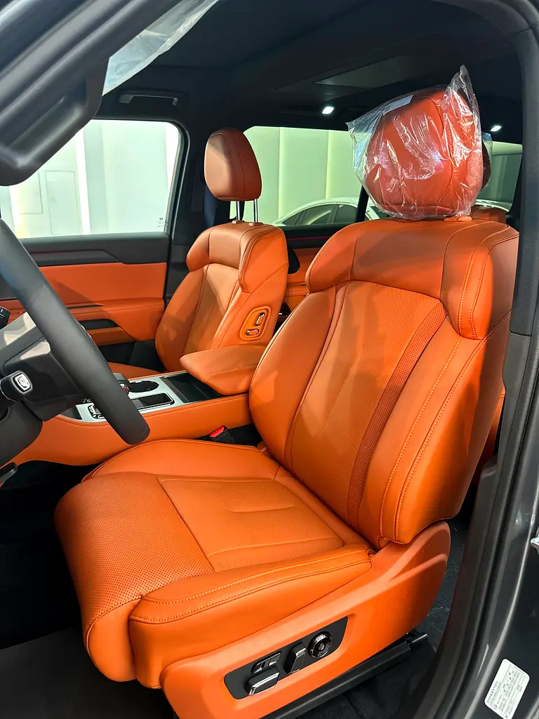ROX 01 | 7-Seater | 0 KM | 2026