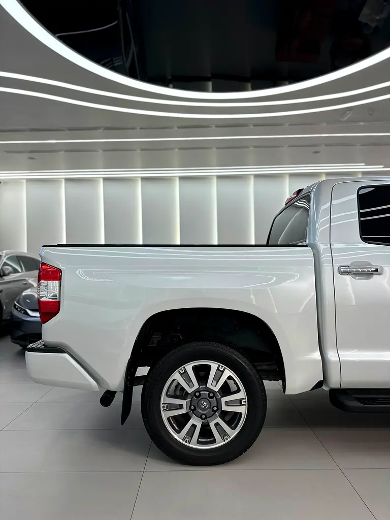 Toyota Tundra Crewmax 1794 Edition