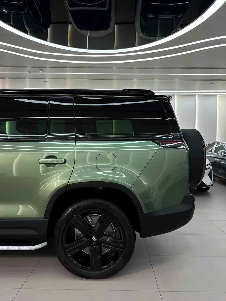 ROX 01 | 6-Seater | 0 KM | 2026