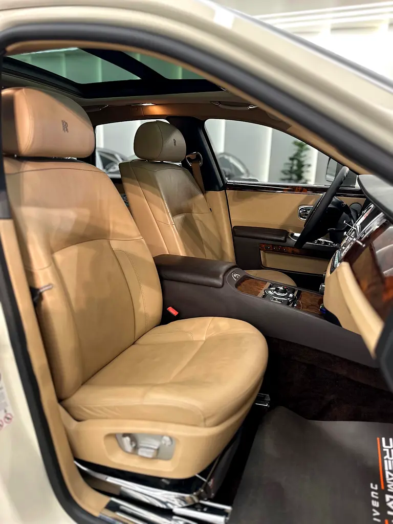 Rolls Royce Ghost Standard | 2010