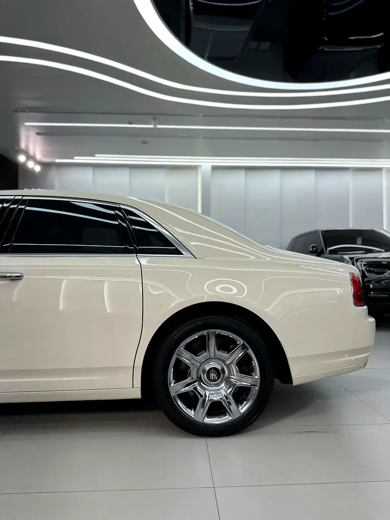 Rolls Royce Ghost Standard | 2010