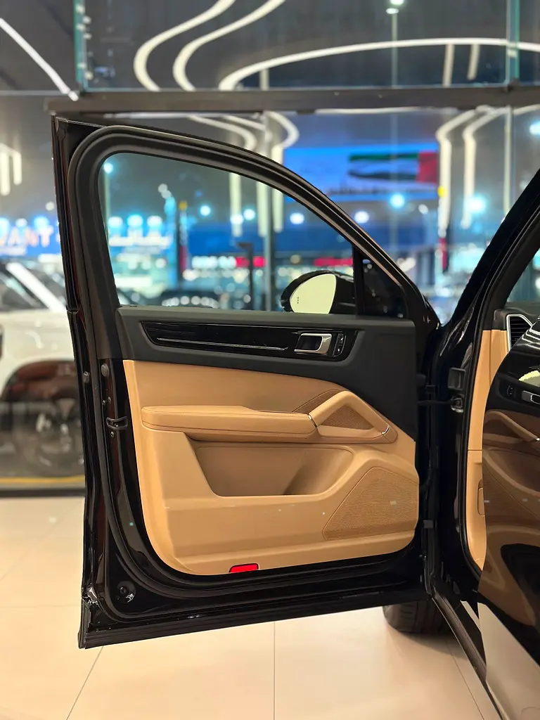 Porsche Cayenne | GCC | 2018