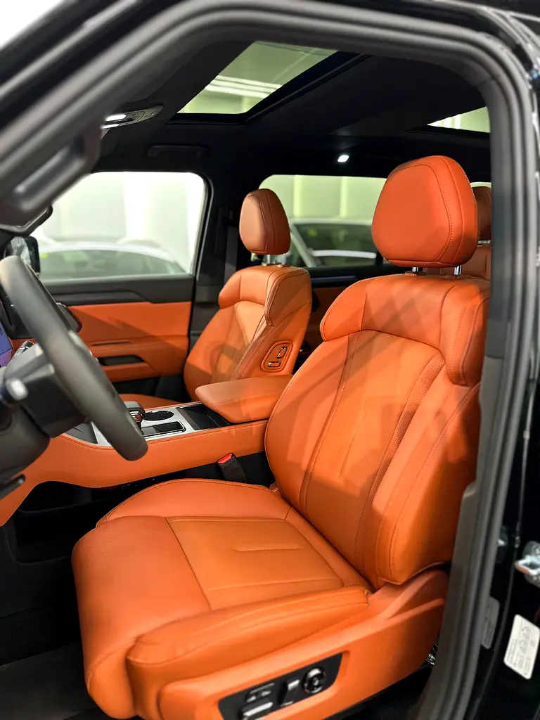 ROX 01 | 5-Seater | 0 KM | 2026