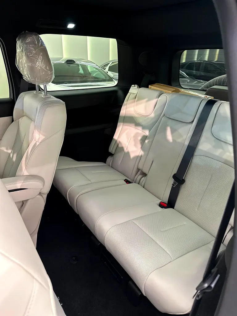 ROX 01 | 6-Seater | 0 KM | 2026