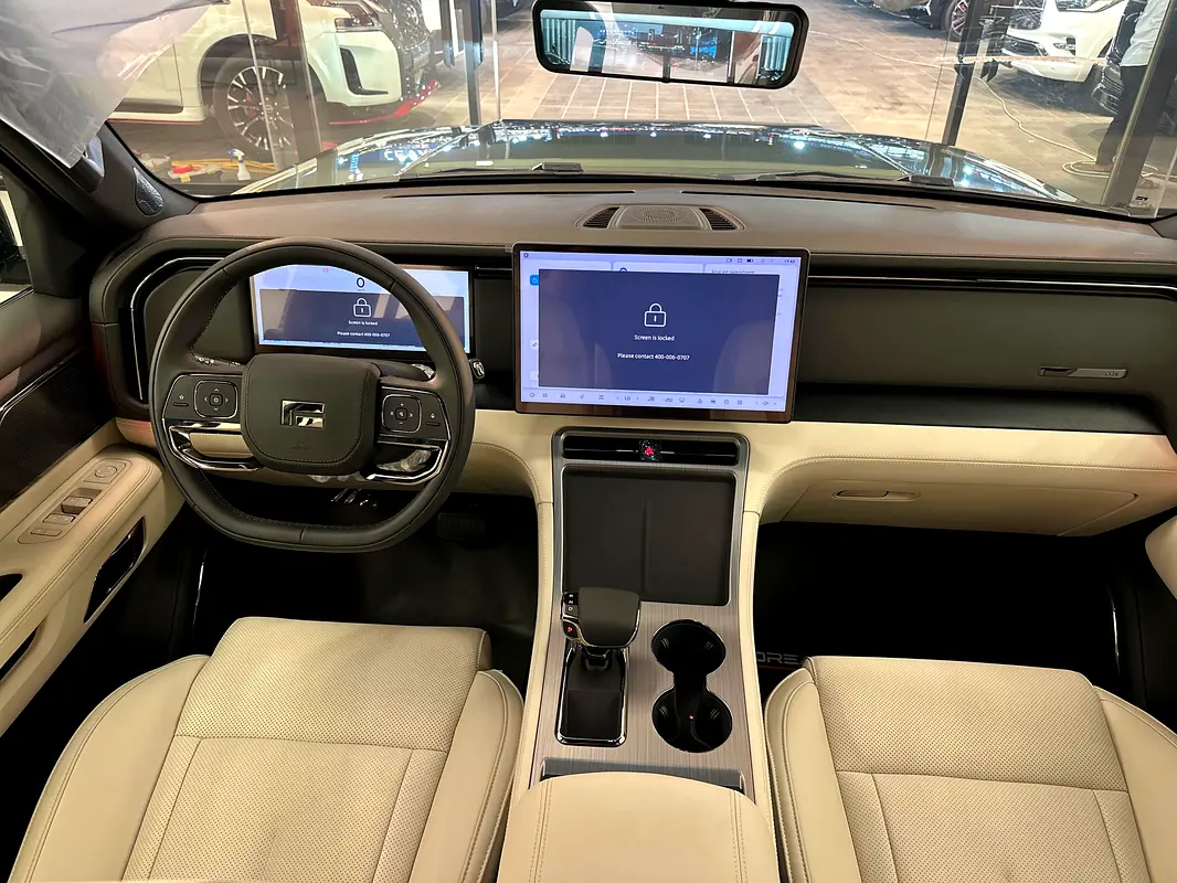ROX 01 | 6-Seater | 0 KM | 2026
