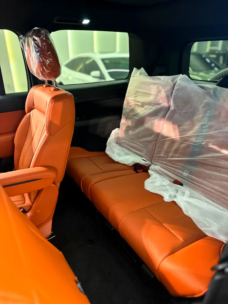 ROX 01 | 7-Seater | 0 KM | 2026